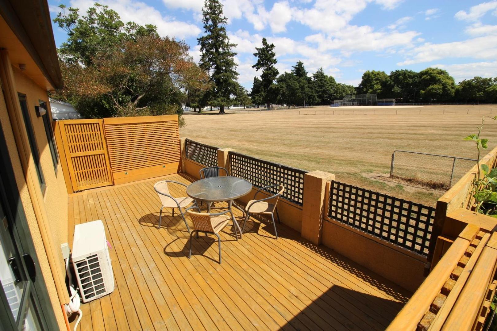 South Park Motel Masterton Bagian luar foto