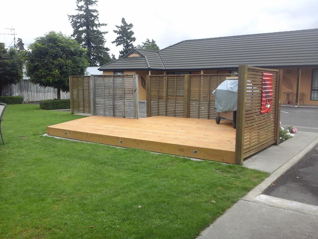 South Park Motel Masterton Bagian luar foto